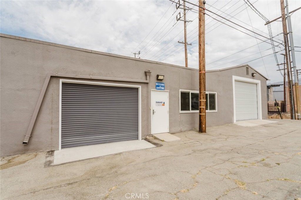 410 1/2 N Varney Street Property Photo 3