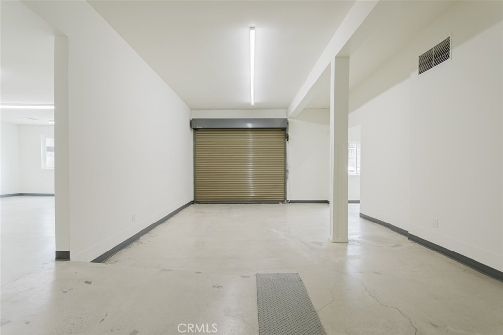 410 1/2 N Varney Street Property Photo 12