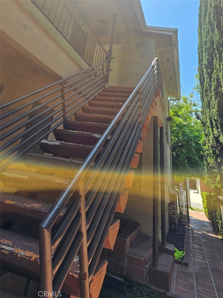 1026 San Rafael Property Photo 14