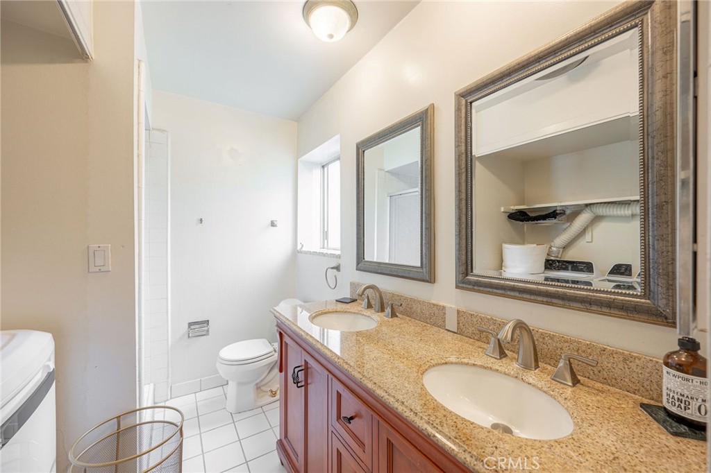2260 N Cahuenga #507 Property Photo 11
