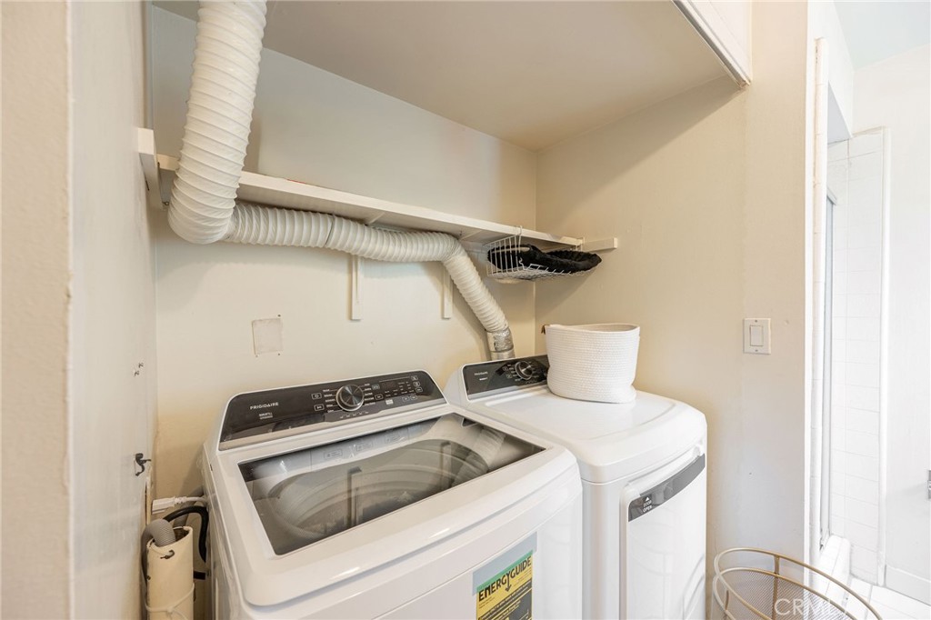 2260 N Cahuenga #507 Property Photo 12