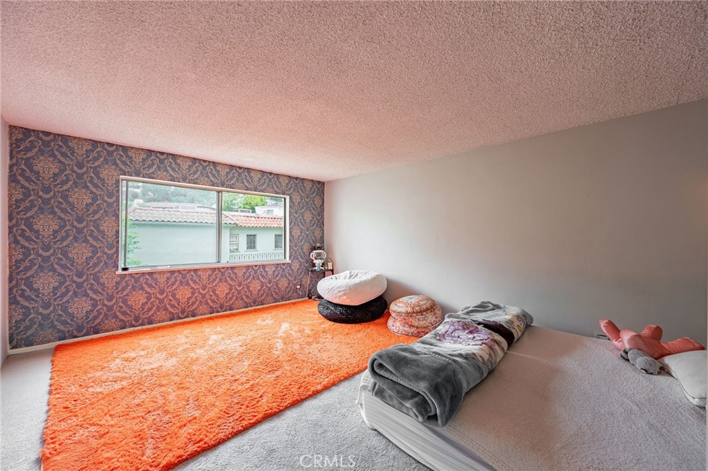 2260 N Cahuenga #507 Property Photo 15