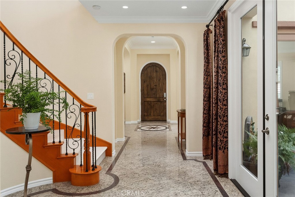 2738 Sleepy Hollow Property Photo 20
