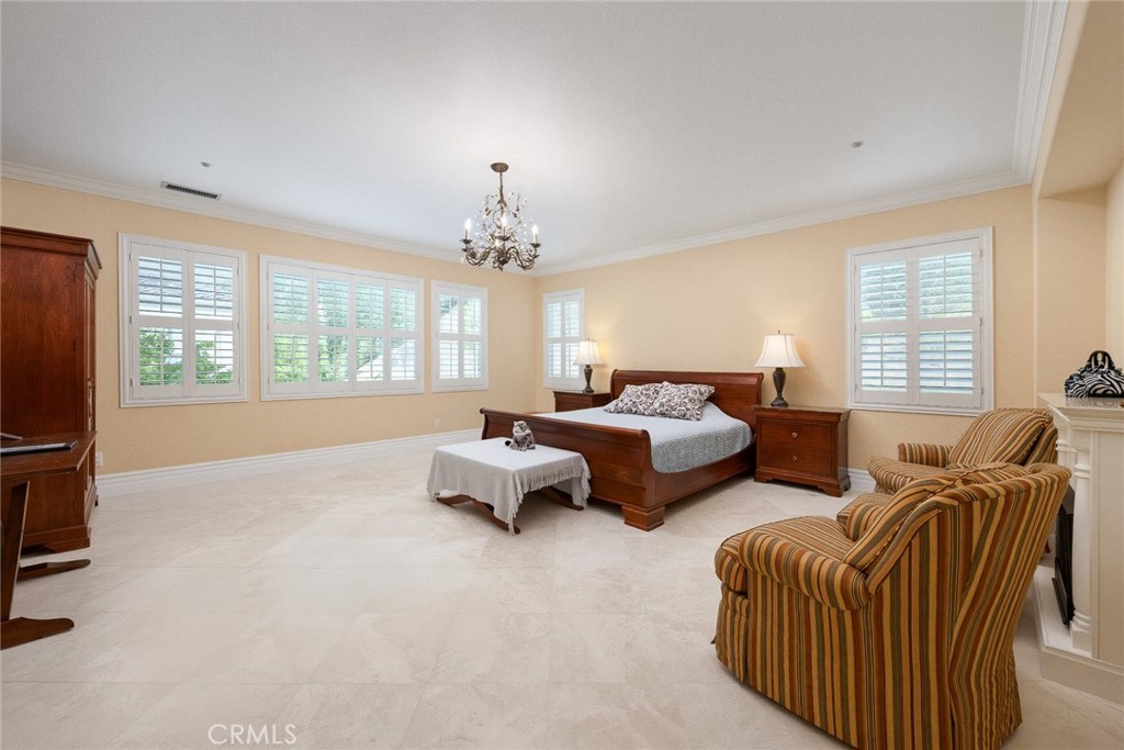 2738 Sleepy Hollow Property Photo 38