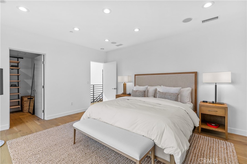6561 Pickwick Street Property Photo 11