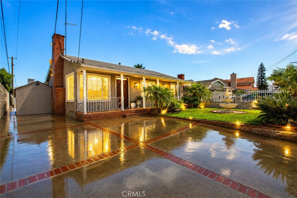 11943 Strathern Street Property Photo