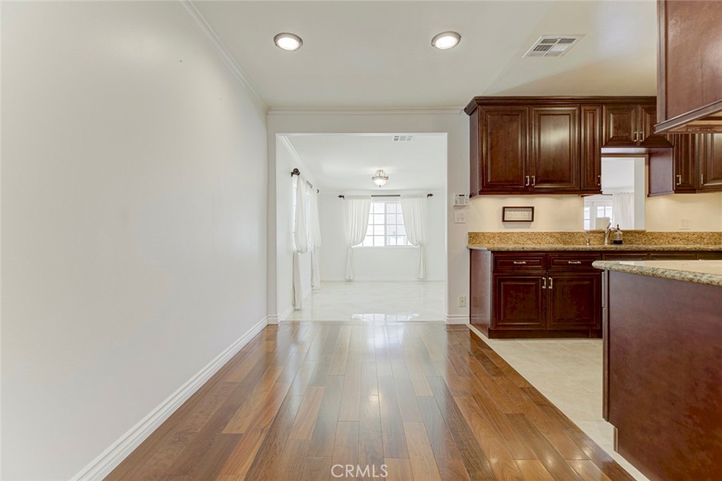 11943 Strathern Street Property Photo 14