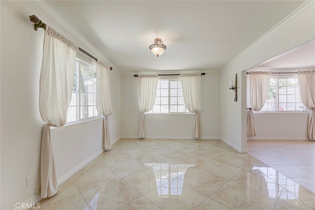 11943 Strathern Street Property Photo 18