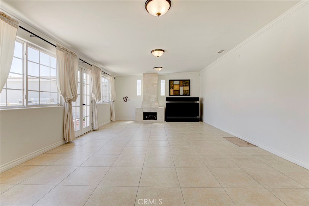 11943 Strathern Street Property Photo 21