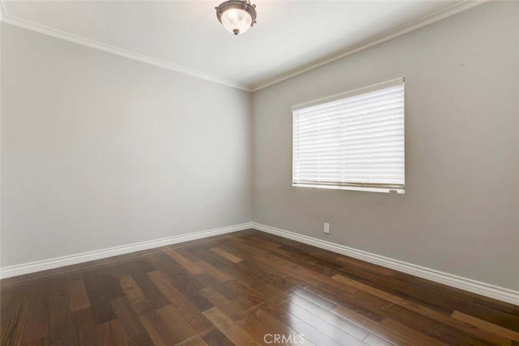 11943 Strathern Street Property Photo 33