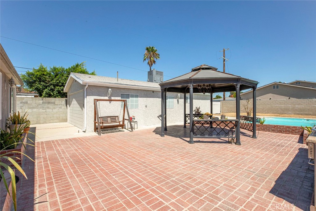 11943 Strathern Street Property Photo 36