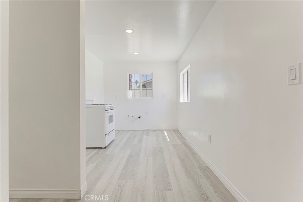 11943 Strathern Street Property Photo 48