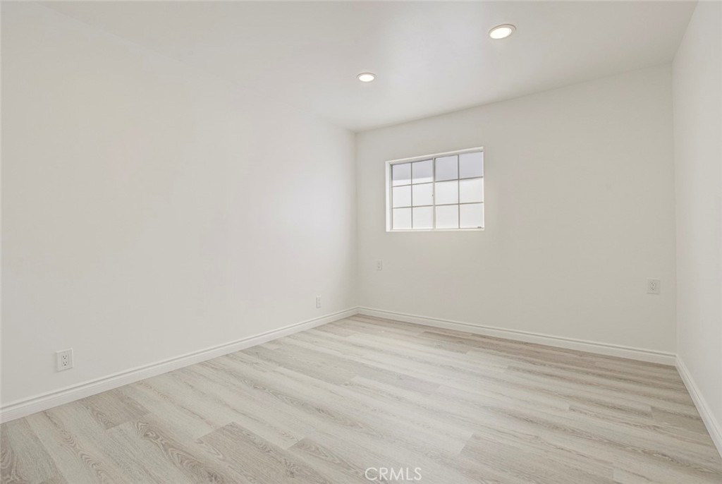 11943 Strathern Street Property Photo 54
