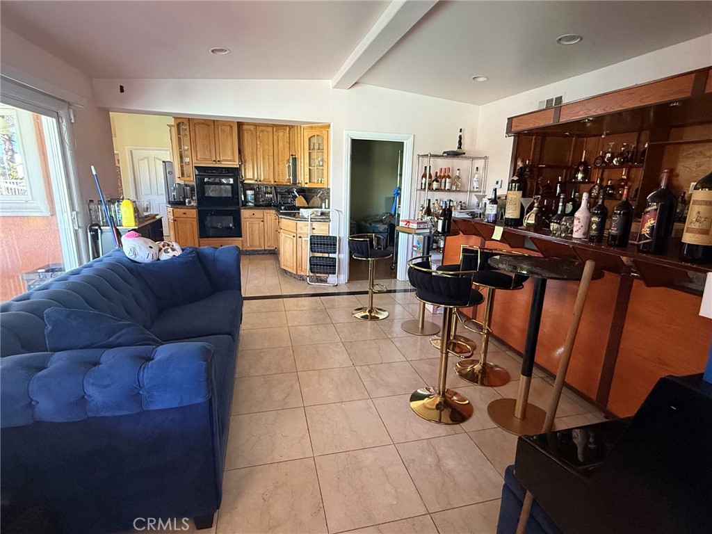 1606 Glenmont Drive Property Photo 9