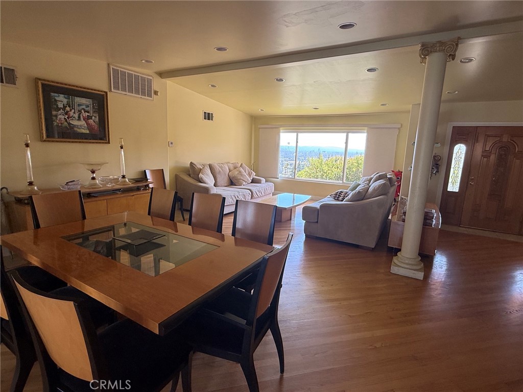 1606 Glenmont Drive Property Photo 13