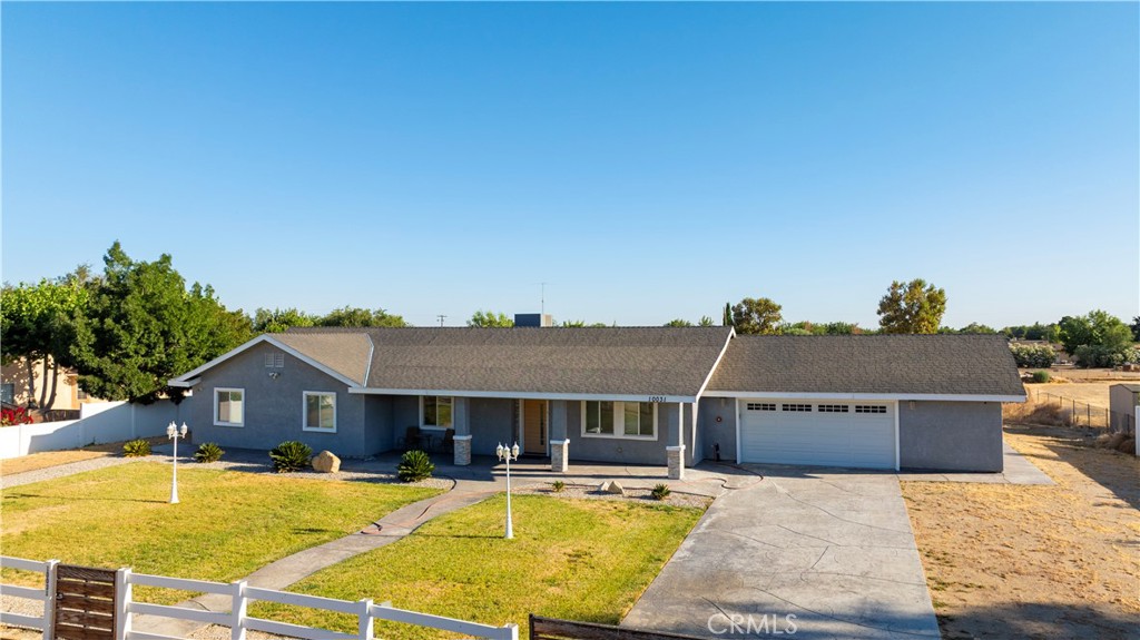 10031 E Avenue R10 Property Photo 12