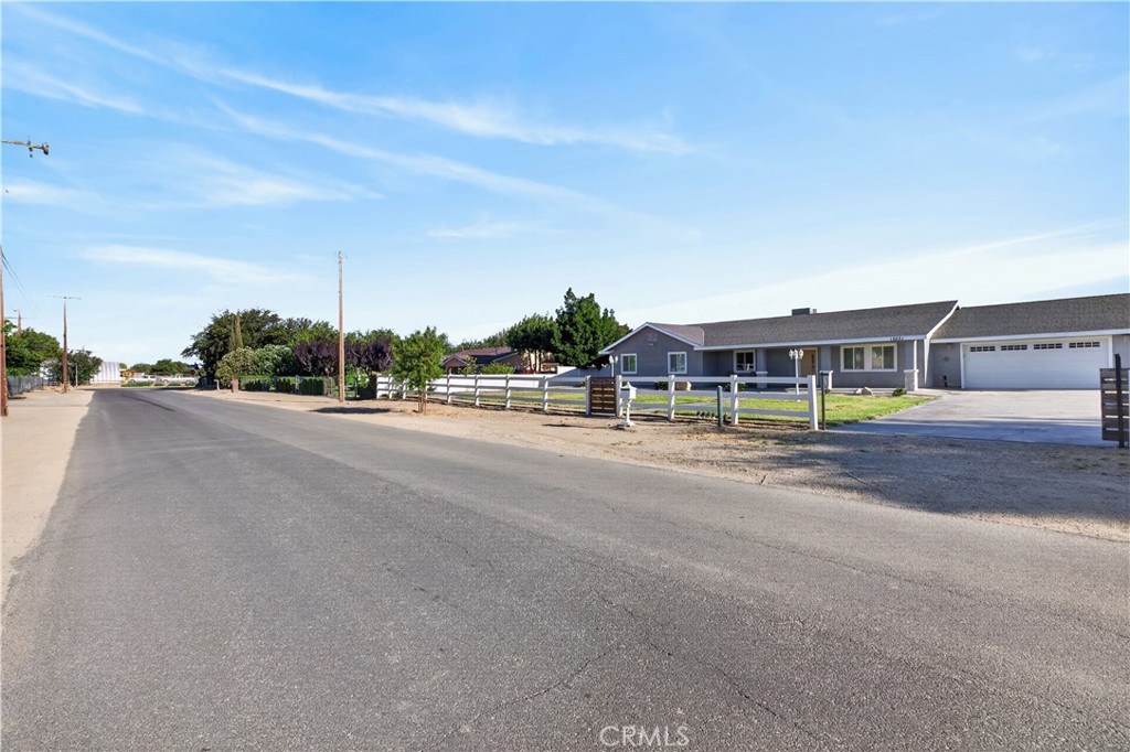 10031 E Avenue R10 Property Photo 13