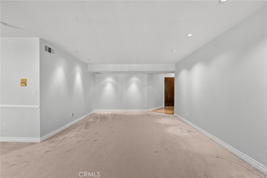 330 W California 316 Property Photo 12