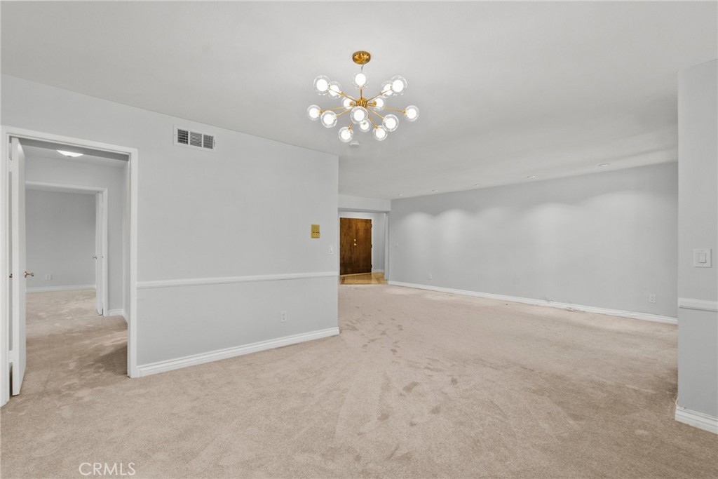 330 W California 316 Property Photo 17