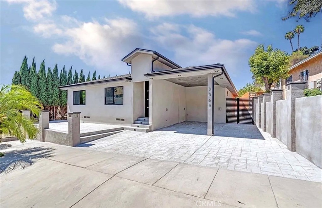 8369 Vine Valley Property Photo 2