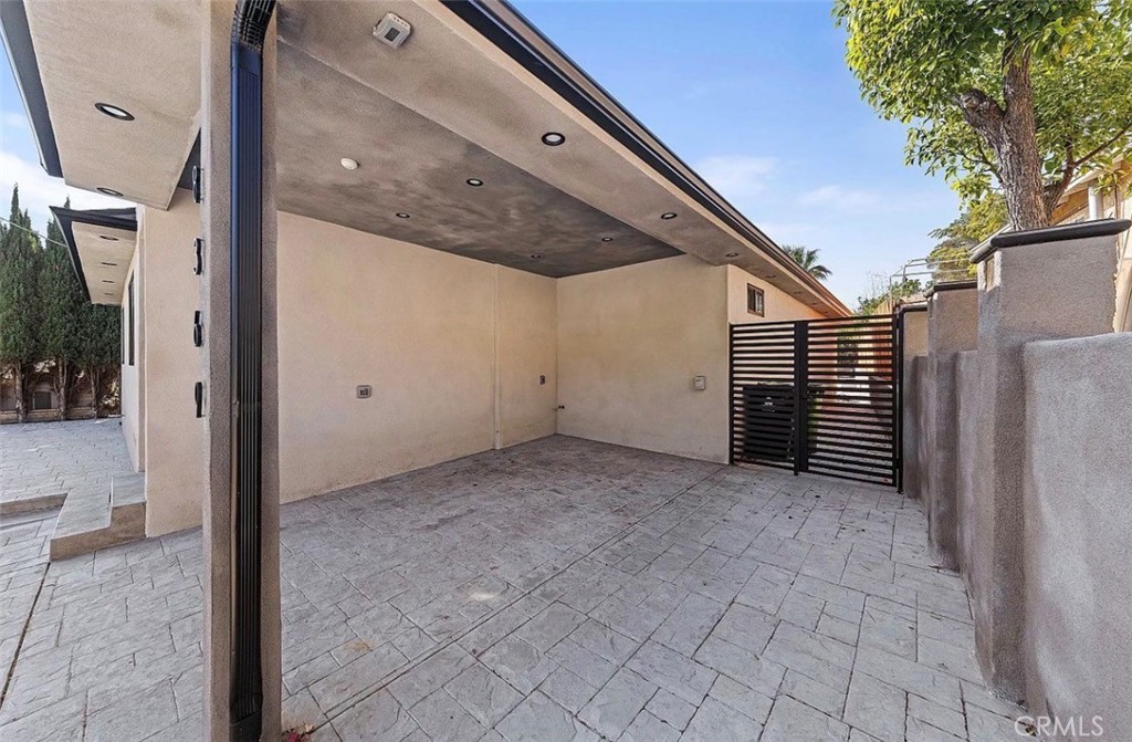 8369 Vine Valley Property Photo 4