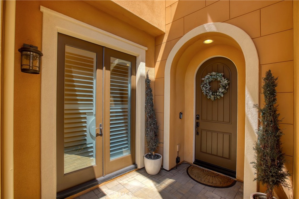 27624 Camellia Drive Property Photo 3