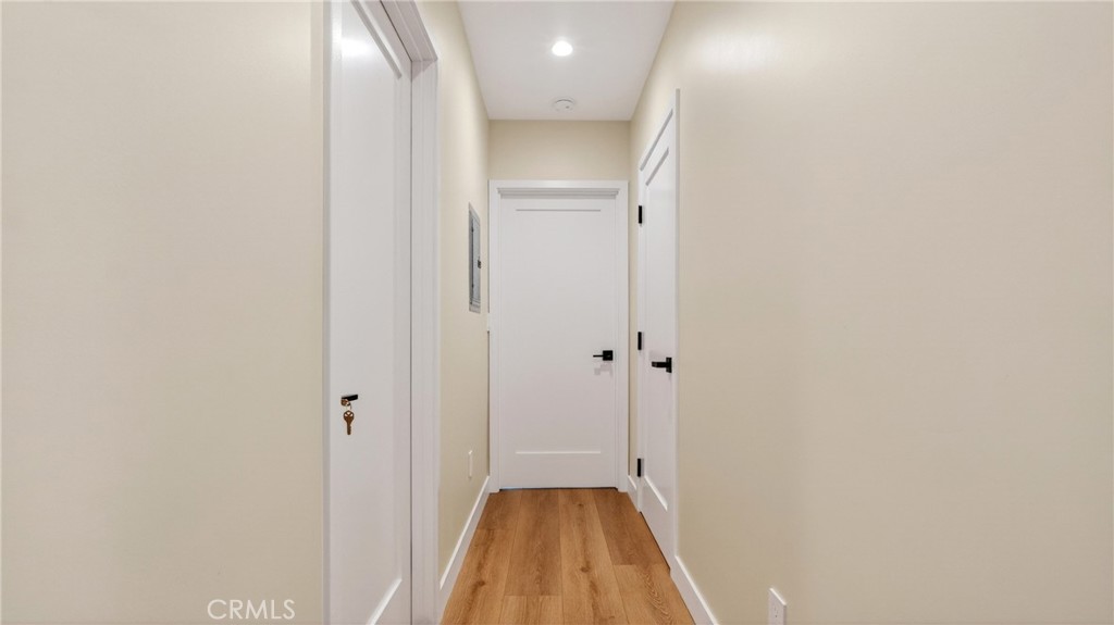 1436 N Frederic Property Photo 22