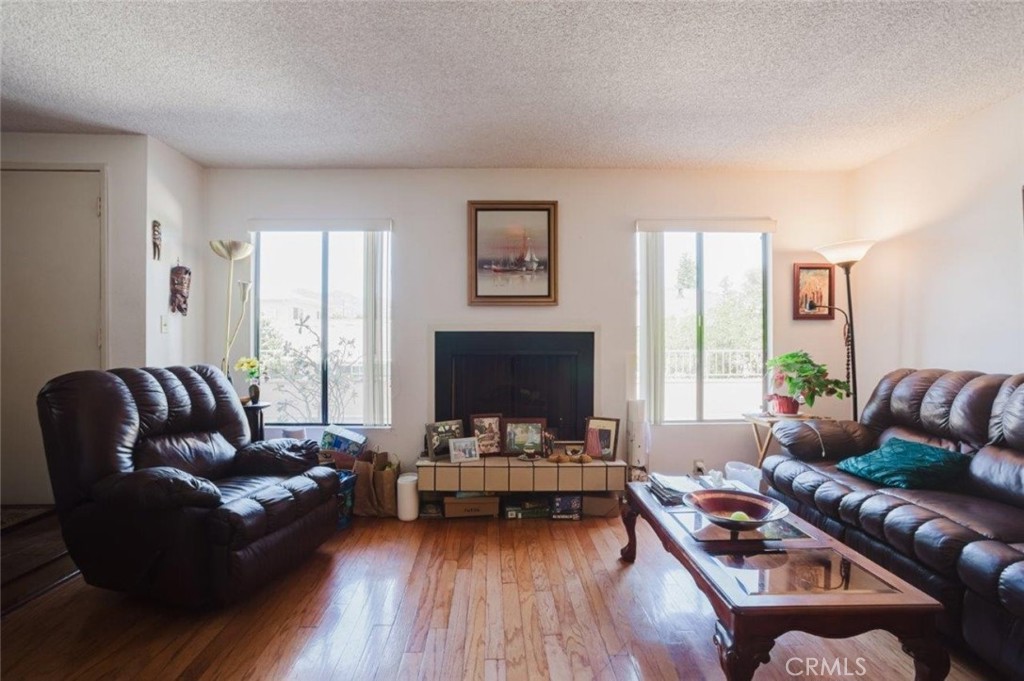 608 Hawthorne Street C Property Photo 14