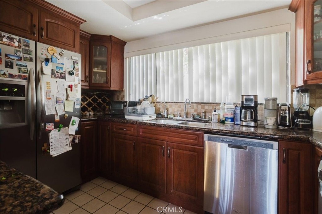 608 Hawthorne Street C Property Photo 18