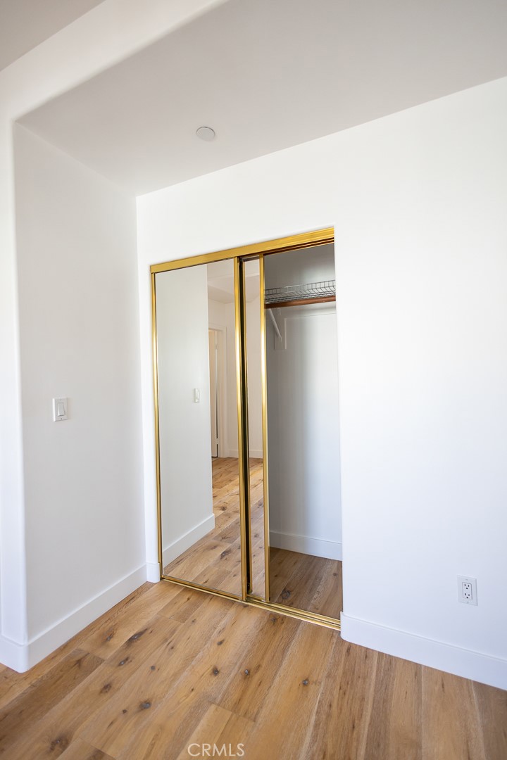 364 W Wilson Avenue 3 Property Photo 12
