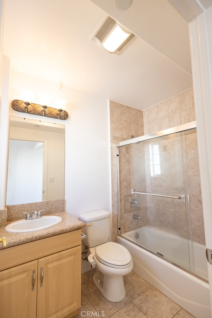 364 W Wilson Avenue 3 Property Photo 15
