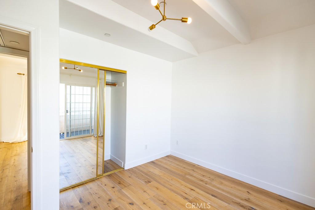 364 W Wilson Avenue 3 Property Photo 16