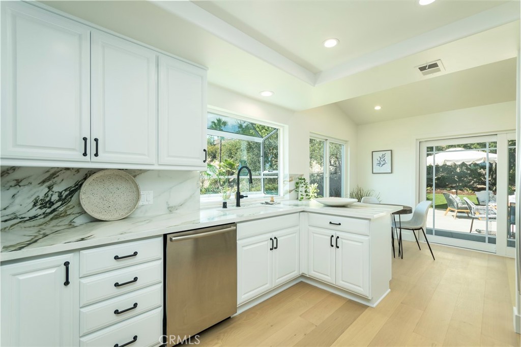 3941 Karen Lynn Property Photo 21