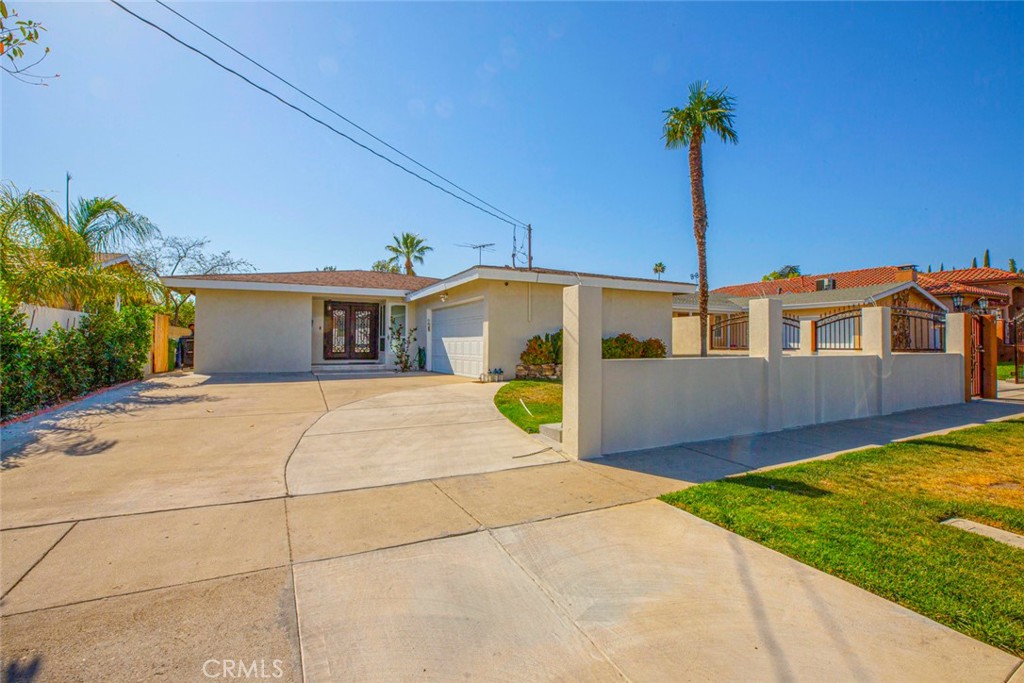 6921 Atoll Ave. Property Photo