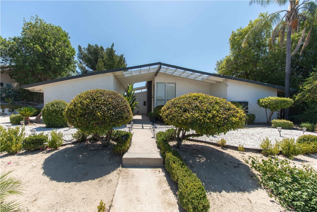 16594 Knollwood Drive Property Photo