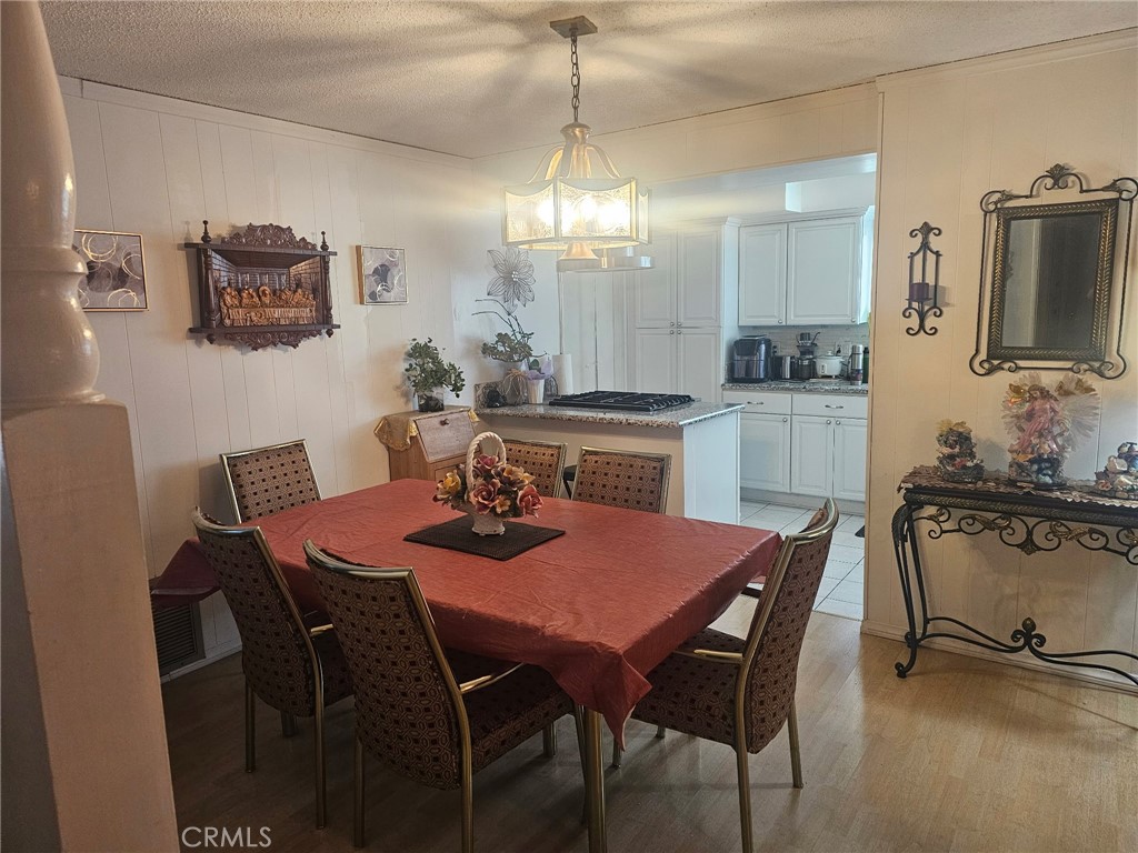 10883 Vinedale Property Photo 11