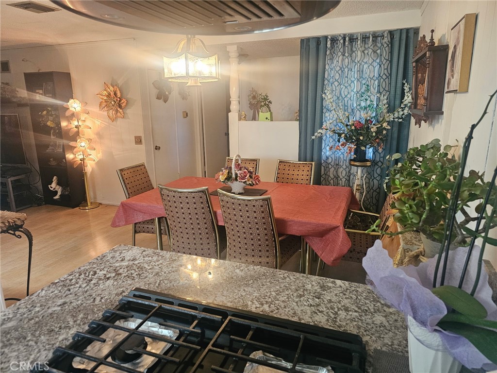 10883 Vinedale Property Photo 11