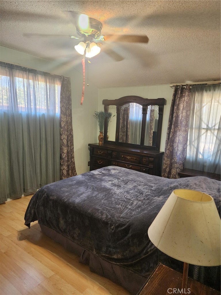10883 Vinedale Property Photo 17