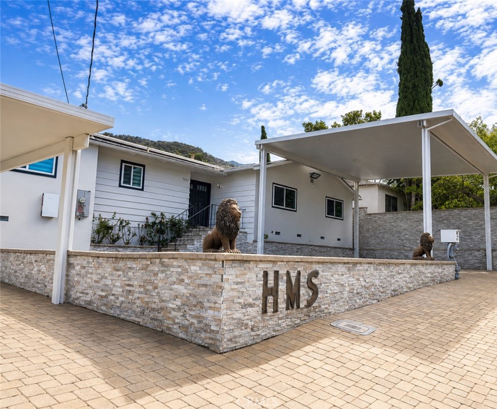 6563 Day Property Photo 1