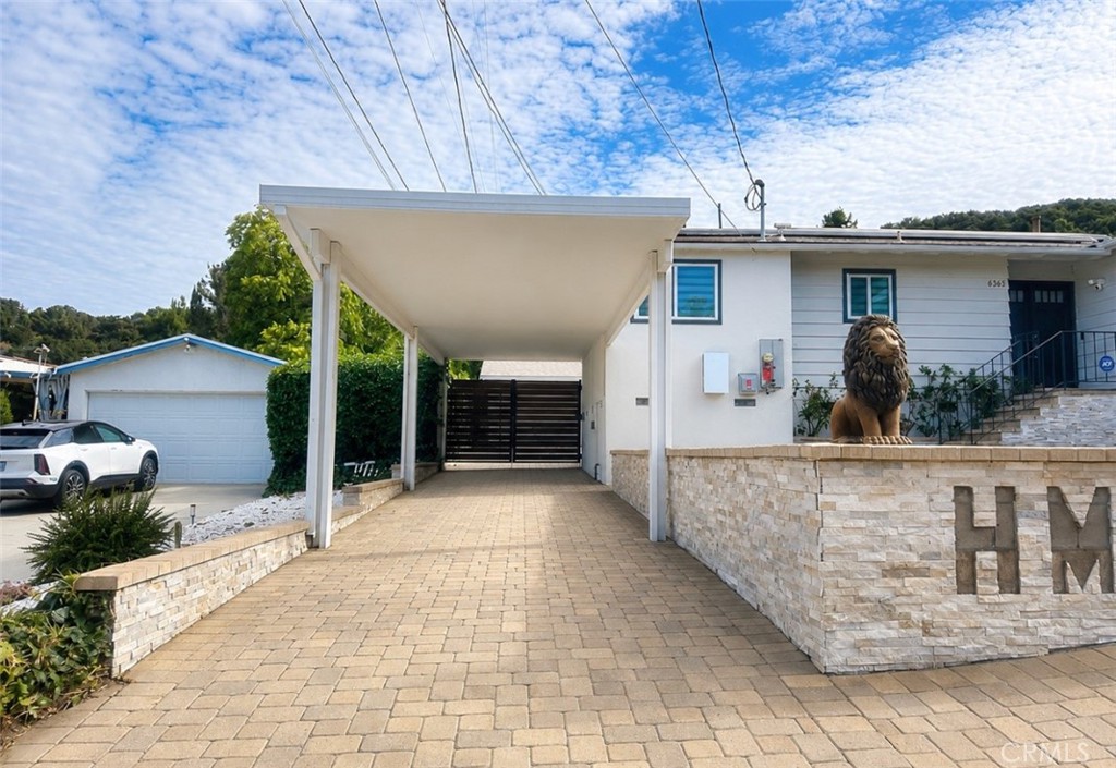 6563 Day Property Photo 2
