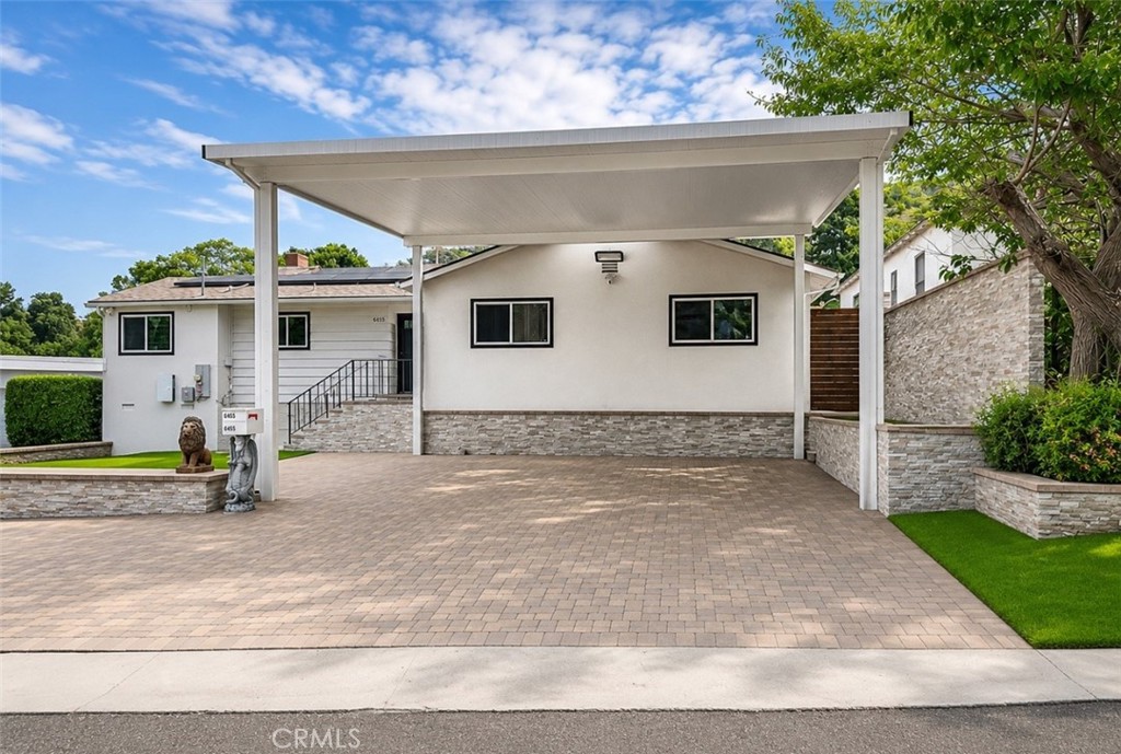 6563 Day Property Photo 3