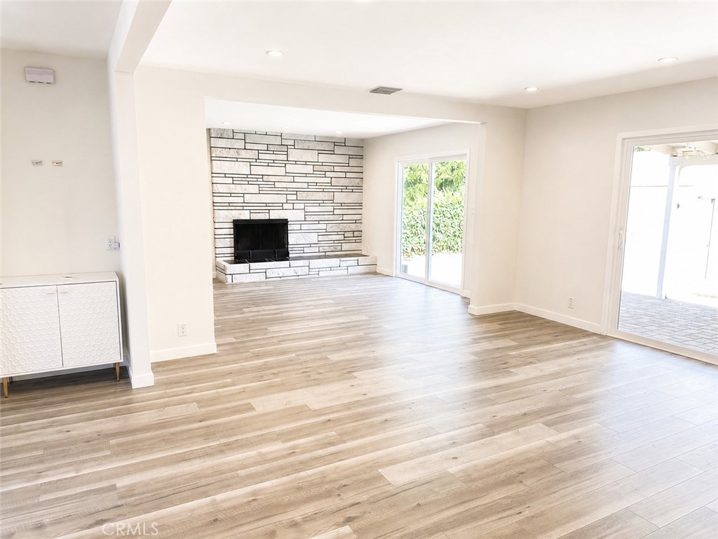 6563 Day Property Photo 6