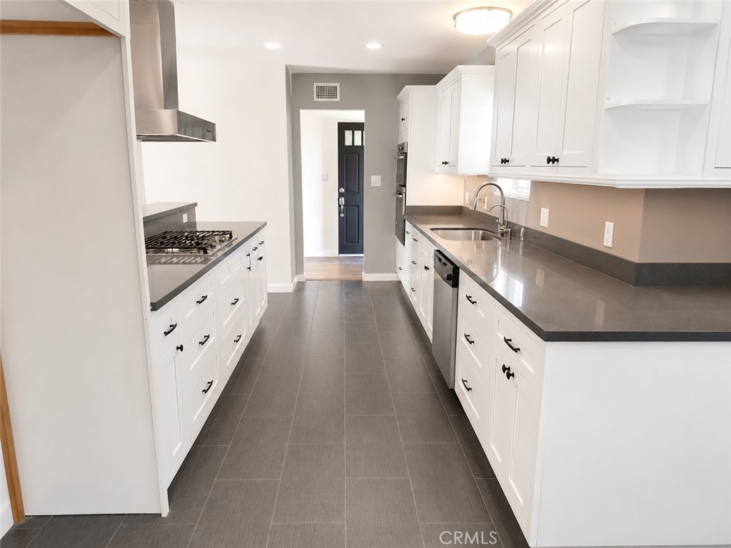 6563 Day Property Photo 12