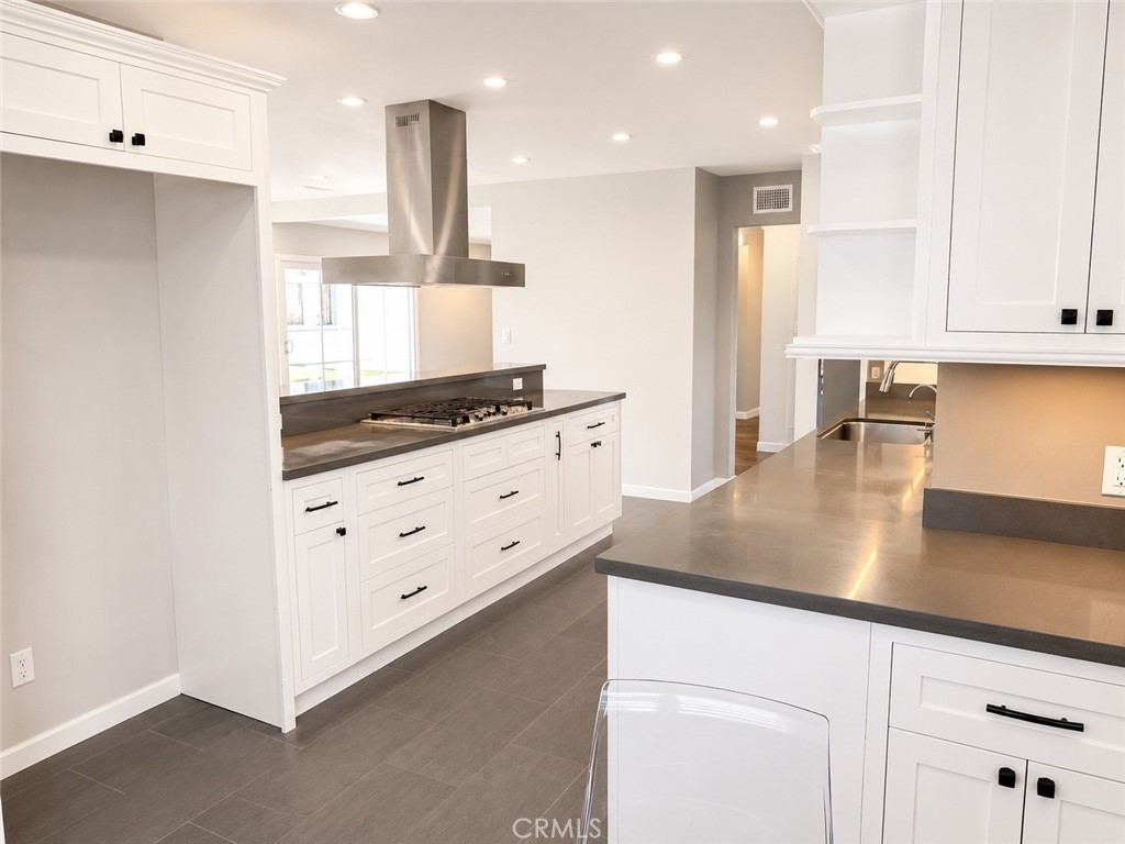 6563 Day Property Photo 16