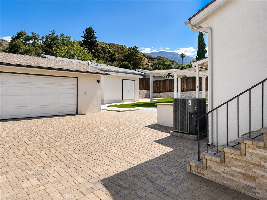 6563 Day Property Photo 41
