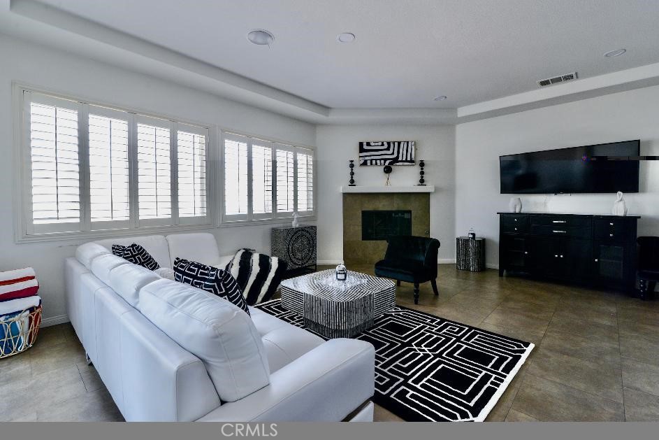 43875 Spiaggia Property Photo 8