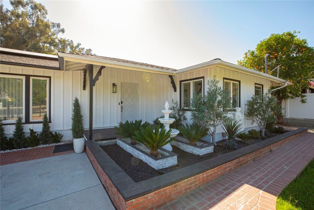 10431 Johanna Street Property Photo 2