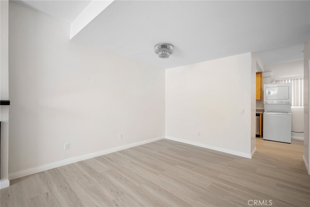 4328 Whitsett Avenue Property Photo 10
