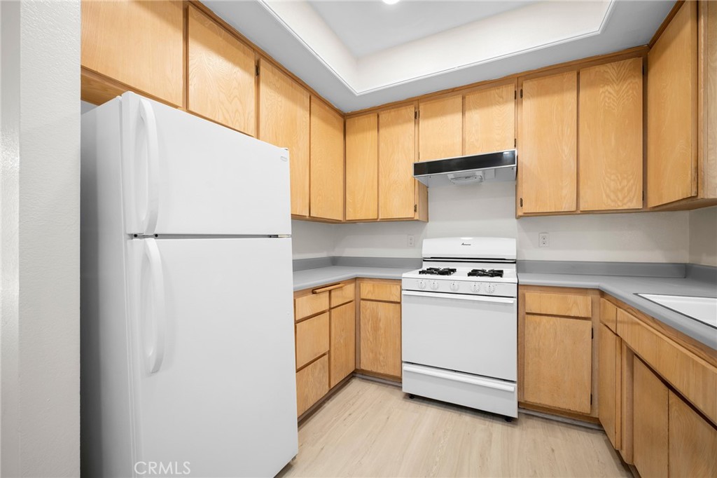 4328 Whitsett Avenue Property Photo 13