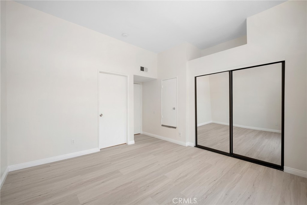 4328 Whitsett Avenue Property Photo 18